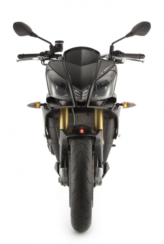 Новий стрітфайтер Aprilia Tuono V4R